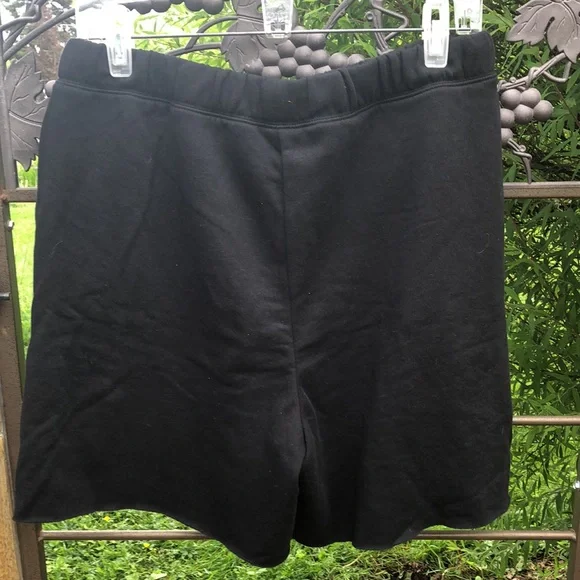 PINK Victoria’s Secret black polyester blend shorts size L - Picture 2 of 4